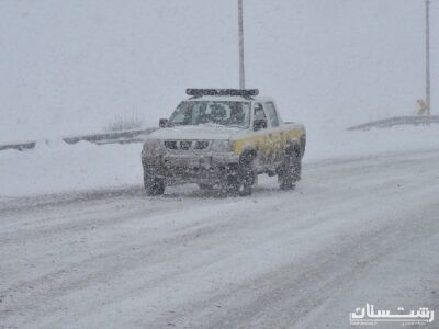 برفروبی مسیرهای مسدود استان گیلان با استفاده دستگاه برفخور مکانیزه برای نخستین بار