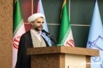 باید با حسین بن علی (ع) همراه باشیم و با او پیوند برقرار کنیم
