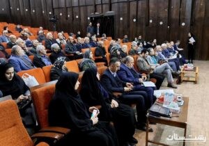 همایش «تغذیه بهینه و کنترل آفات و بیماریها در باغات زیتون و مزارع گندم» در رودبار برگزار شد