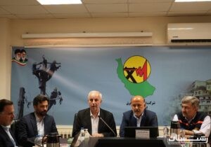 جلسه هم‌اندیشی با جمعی از نمایندگان استان در مجلس شورای اسلامی