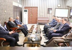 دیدار رئیس و اعضای شورای شهر رشت با مدیر مخابرات منطقه گیلان